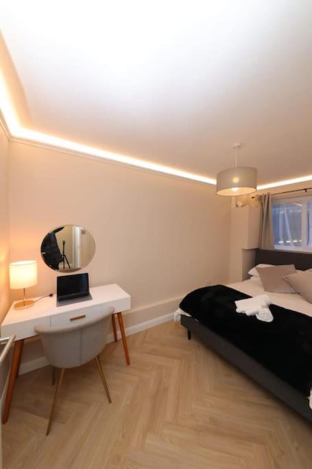 Riverside Serviced Apartments London Exteriör bild